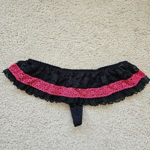 Vintage unbranded skirted thong panty black red sheer lace size small